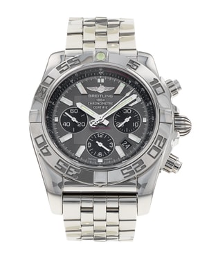 Browse our selection of automatic watches from prestigious brands such as Blancpain, Bell & Ross, Breitling and Rolex.